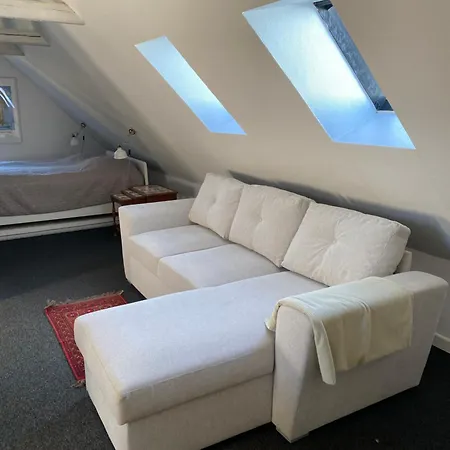 펜션 Vidunderligt Hus Pa Smukke Nyord *