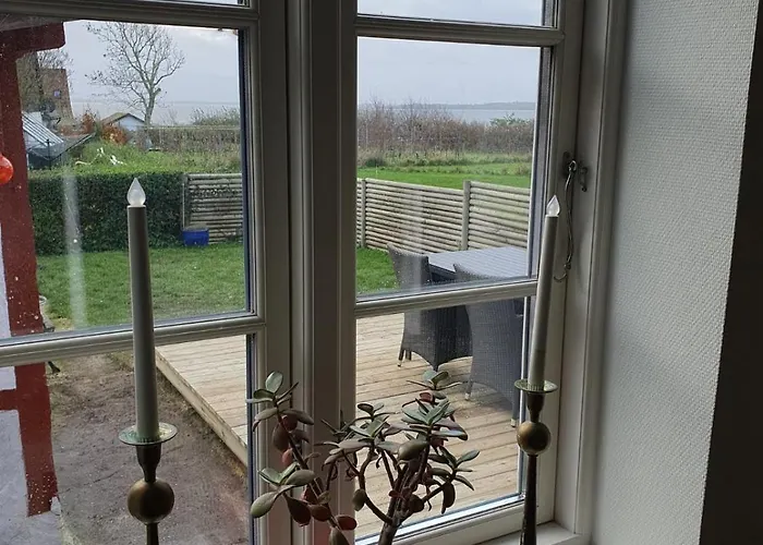 Vidunderligt Hus Pa Smukke Nyord Stege